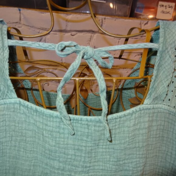Maurice's Pretty Green Summer Gauze Top, NWT - Picture 4 of 7